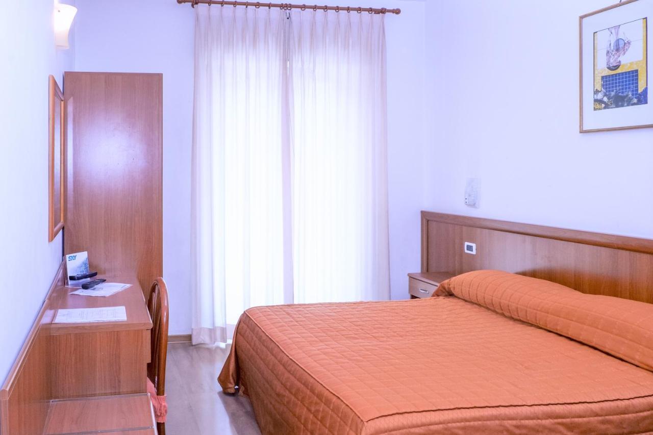 Aequa Hotel Vico Equense Eksteriør bilde