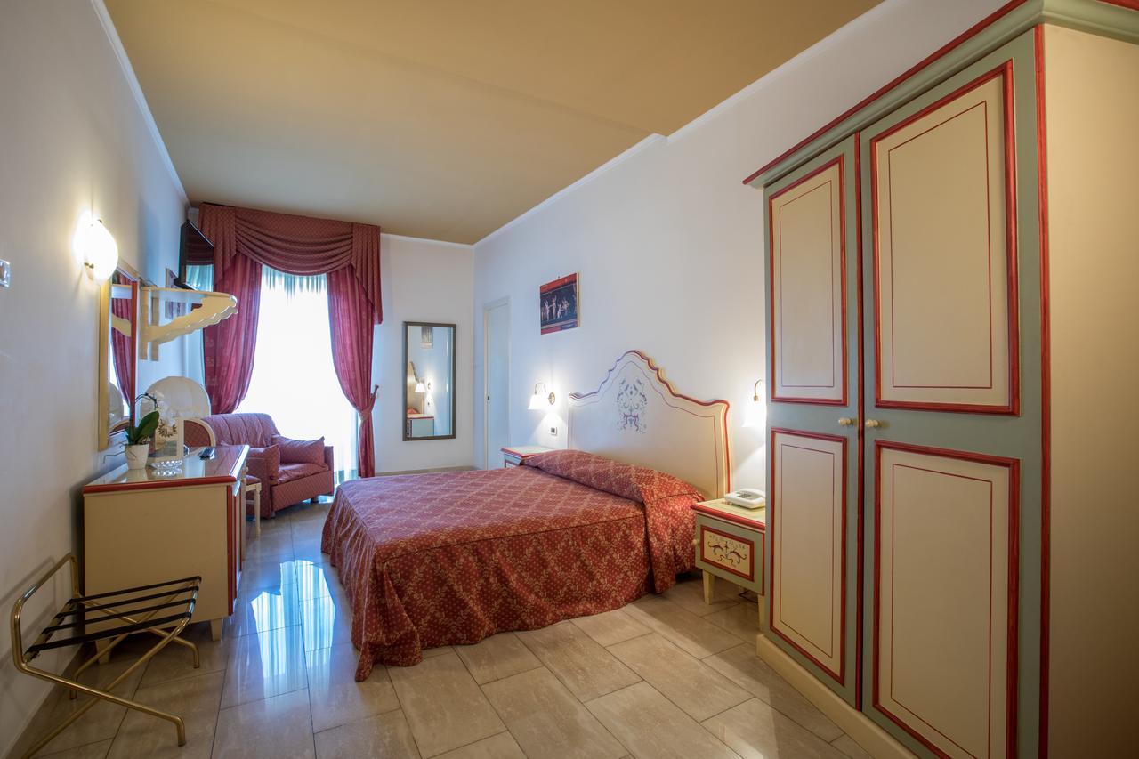 Aequa Hotel Vico Equense Eksteriør bilde